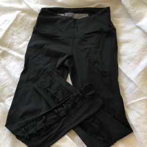 Victoria’s Secret SPORT black leggings size SM